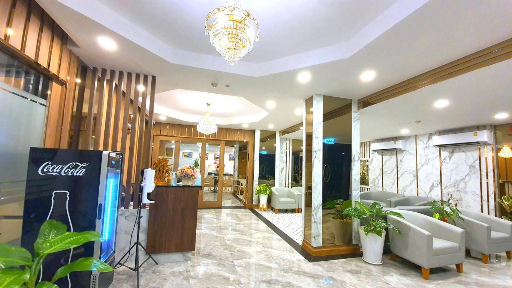 Nakara Hotel, Убонратчатхані Екстер'єр фото